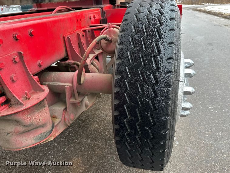 image for item FK1660 1995 Peterbilt 357 dump truck