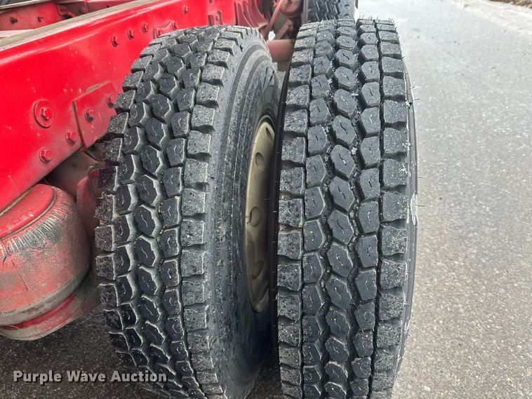 image for item FK1660 1995 Peterbilt 357 dump truck