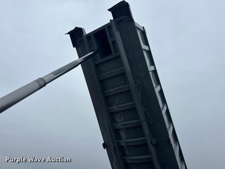 image for item FK1661 2002 Schien 29SD end dump trailer