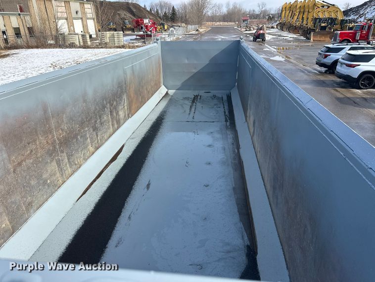 image for item FK1661 2002 Schien 29SD end dump trailer