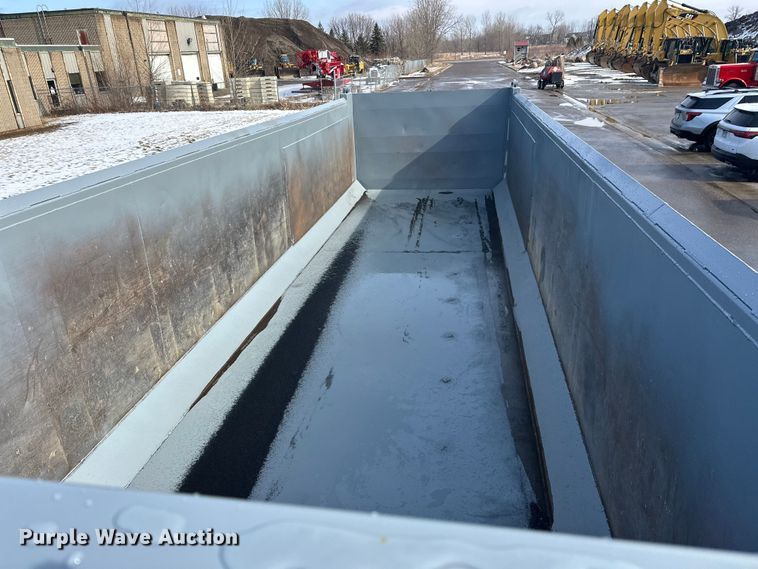 image for item FK1661 2002 Schien 29SD end dump trailer