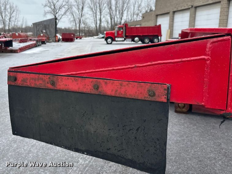 image for item FK1663 2012 Trail King Industries TK110HDGH533 lowboy equipment trailer