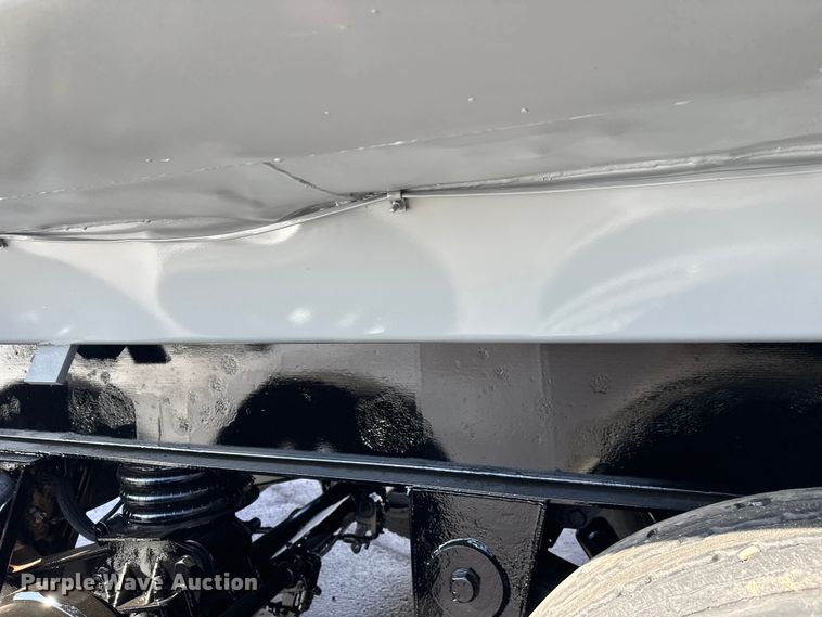 image for item FK1664 2005 Bibeau end dump trailer