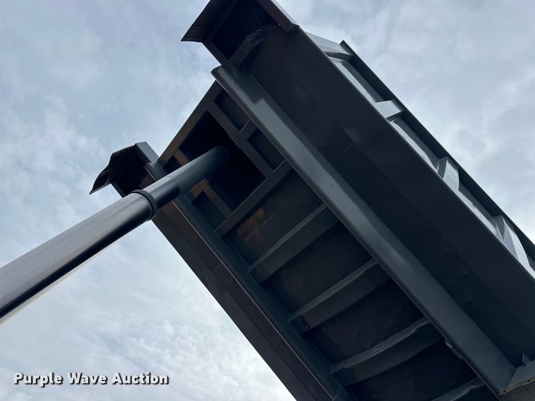 image for item FK1664 2005 Bibeau end dump trailer