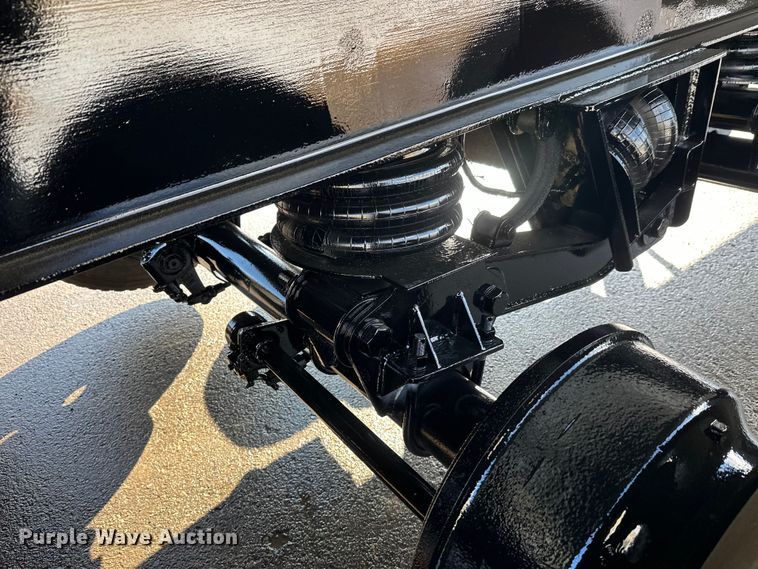 image for item FK1664 2005 Bibeau end dump trailer