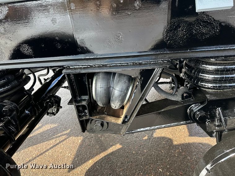 image for item FK1664 2005 Bibeau end dump trailer