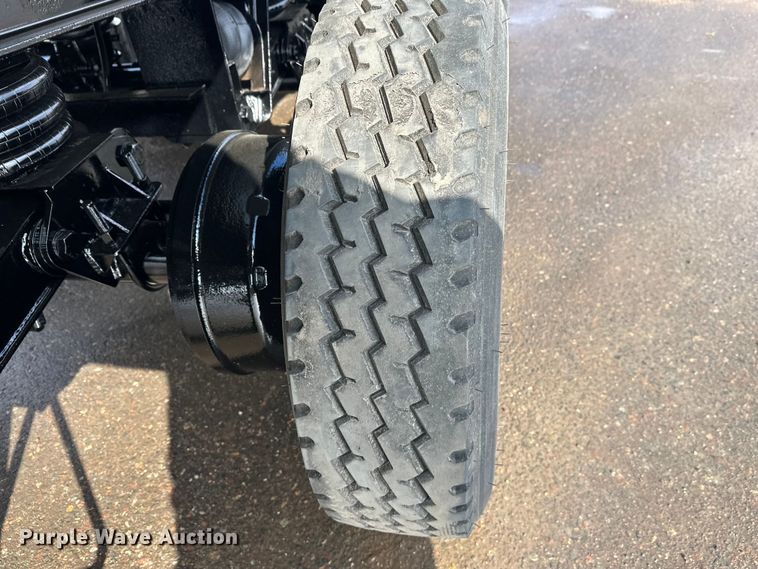 image for item FK1664 2005 Bibeau end dump trailer