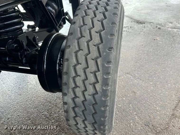 image for item FK1664 2005 Bibeau end dump trailer