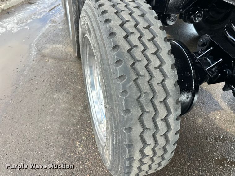 image for item FK1664 2005 Bibeau end dump trailer