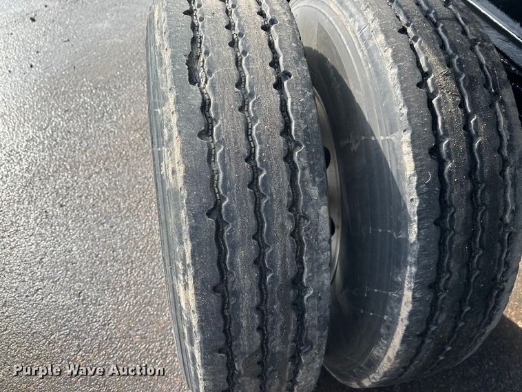 image for item FK1664 2005 Bibeau end dump trailer