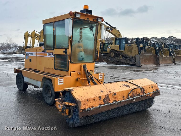 image for item FK1668 Roscoe 4890 broom