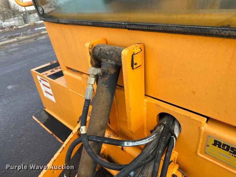 image for item FK1668 Roscoe 4890 broom