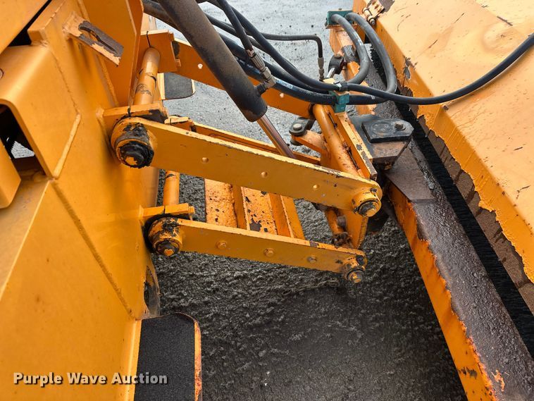 image for item FK1668 Roscoe 4890 broom