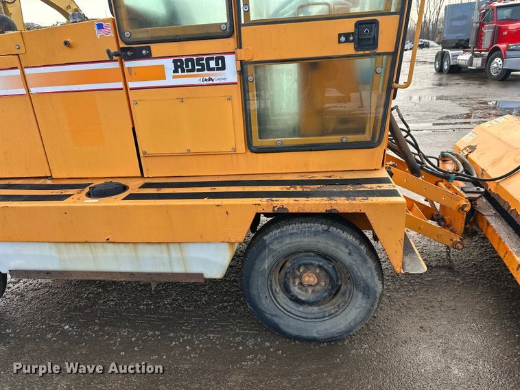 image for item FK1668 Roscoe 4890 broom