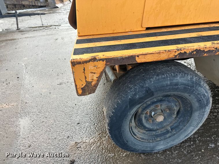 image for item FK1668 Roscoe 4890 broom