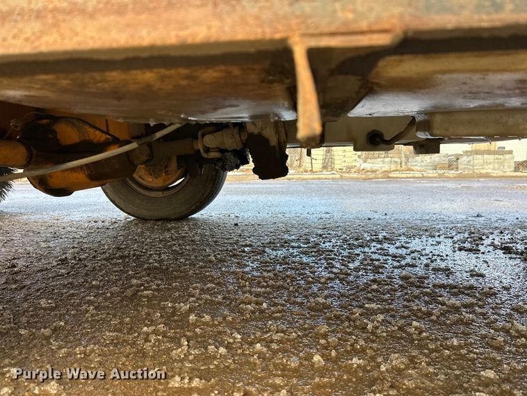 image for item FK1668 Roscoe 4890 broom