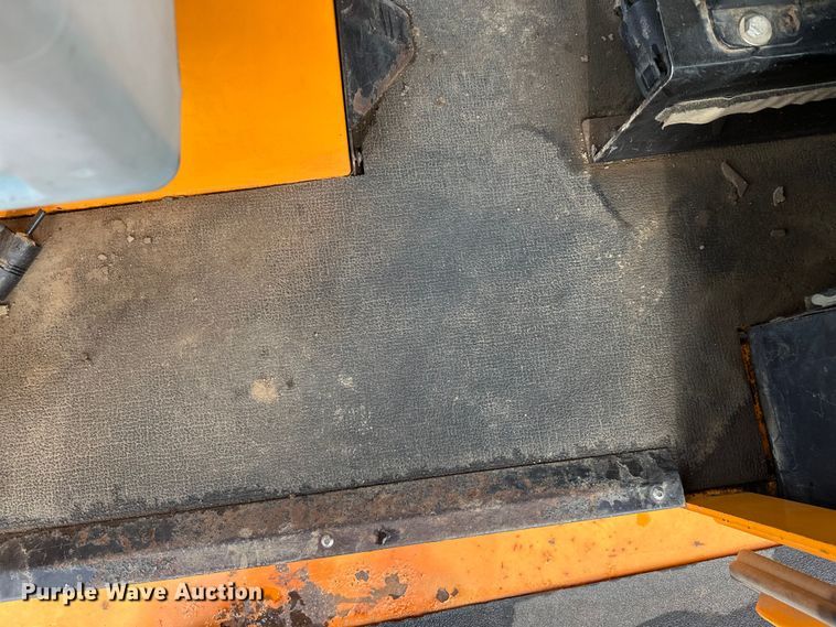 image for item FK1668 Roscoe 4890 broom