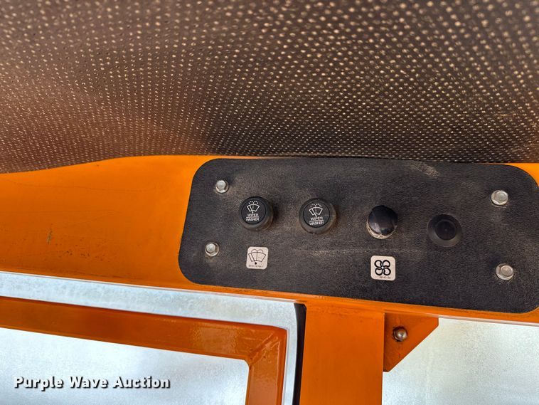 image for item FK1668 Roscoe 4890 broom