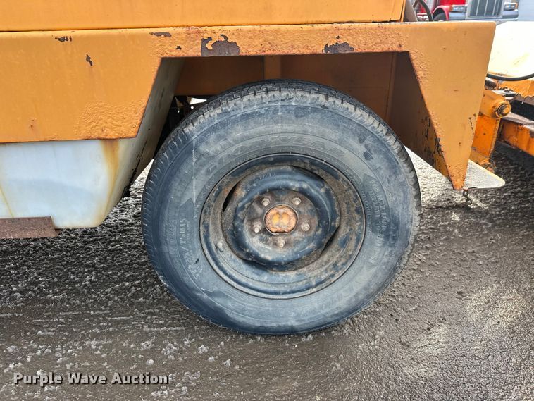 image for item FK1668 Roscoe 4890 broom