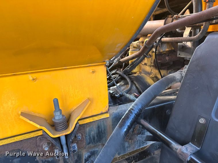 image for item FK1669 1992 Volvo FE water truck