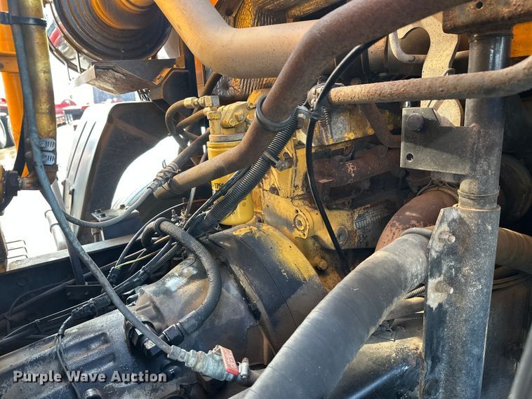 image for item FK1669 1992 Volvo FE water truck