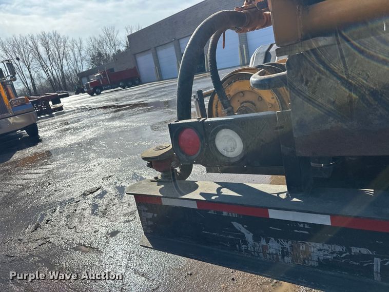 image for item FK1669 1992 Volvo FE water truck