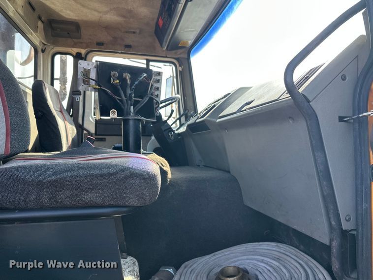 image for item FK1669 1992 Volvo FE water truck