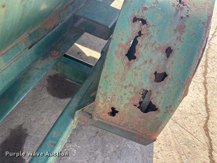 image for item FK1675 Fuel trailer