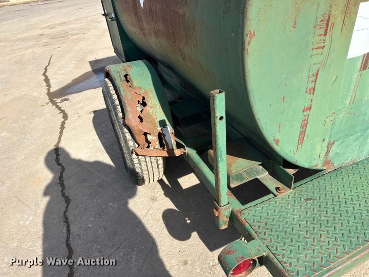 image for item FK1675 Fuel trailer