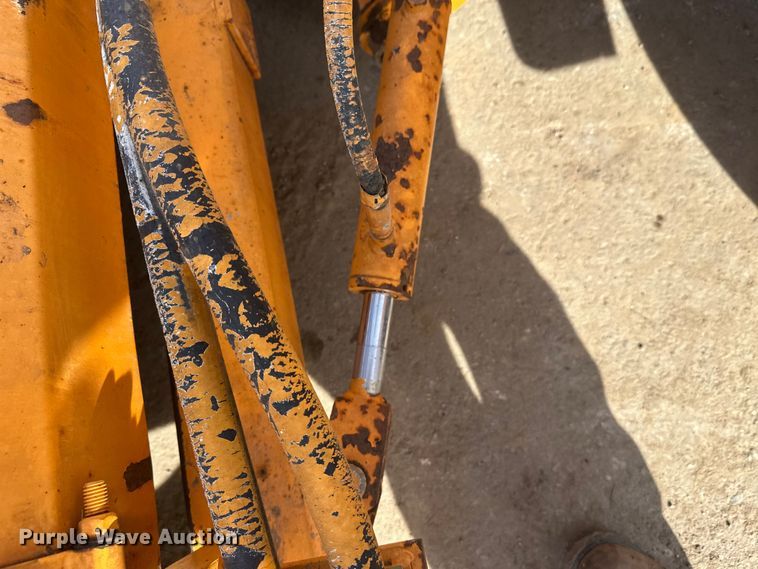 image for item FK1676 Roscoe 4820 broom