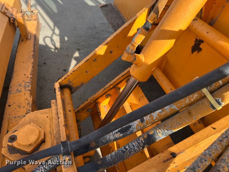 image for item FK1676 Roscoe 4820 broom