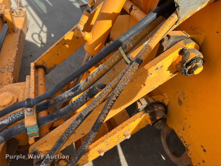 image for item FK1676 Roscoe 4820 broom