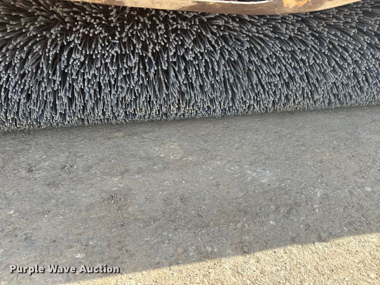 image for item FK1676 Roscoe 4820 broom