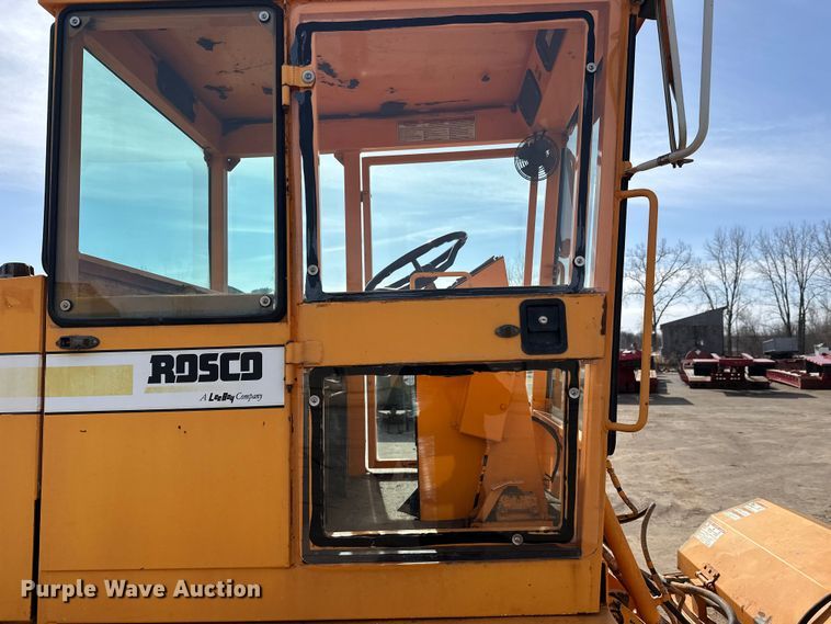 image for item FK1676 Roscoe 4820 broom