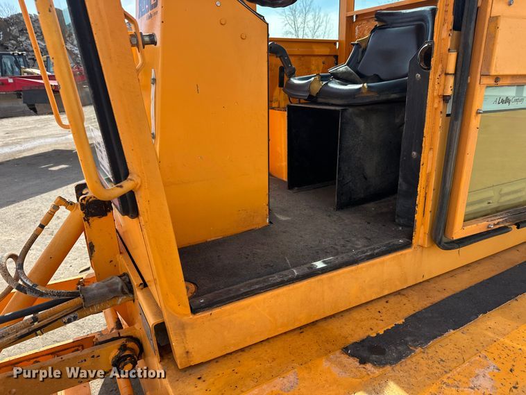 image for item FK1676 Roscoe 4820 broom