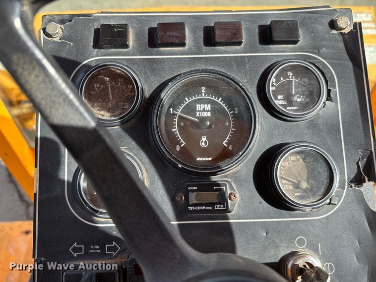 image for item FK1676 Roscoe 4820 broom