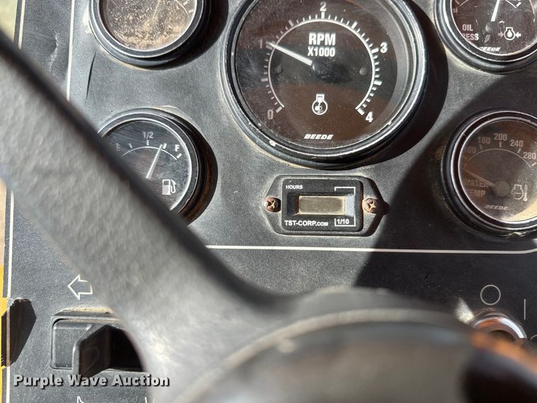 image for item FK1676 Roscoe 4820 broom