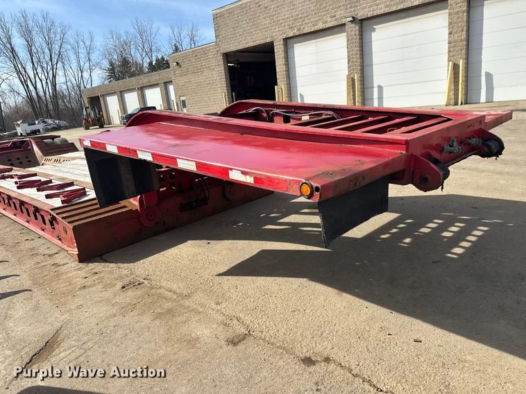 image for item FK1677 1995 Kalyn Siebert 69T3A lowboy equipment trailer