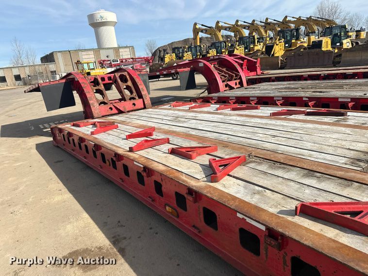 image for item FK1677 1995 Kalyn Siebert 69T3A lowboy equipment trailer