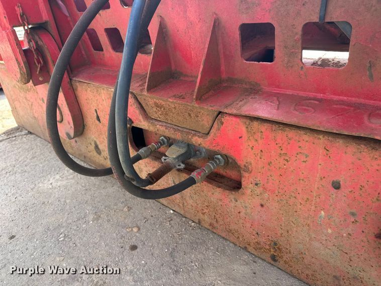 image for item FK1677 1995 Kalyn Siebert 69T3A lowboy equipment trailer