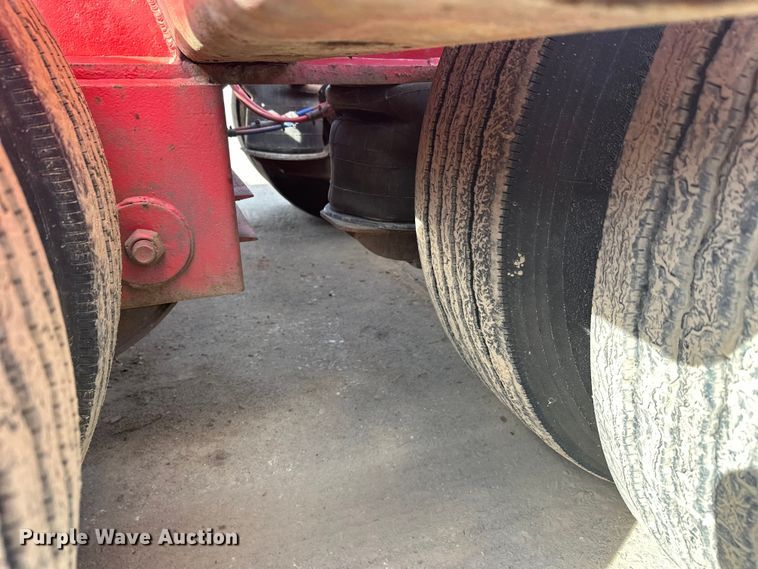 image for item FK1677 1995 Kalyn Siebert 69T3A lowboy equipment trailer