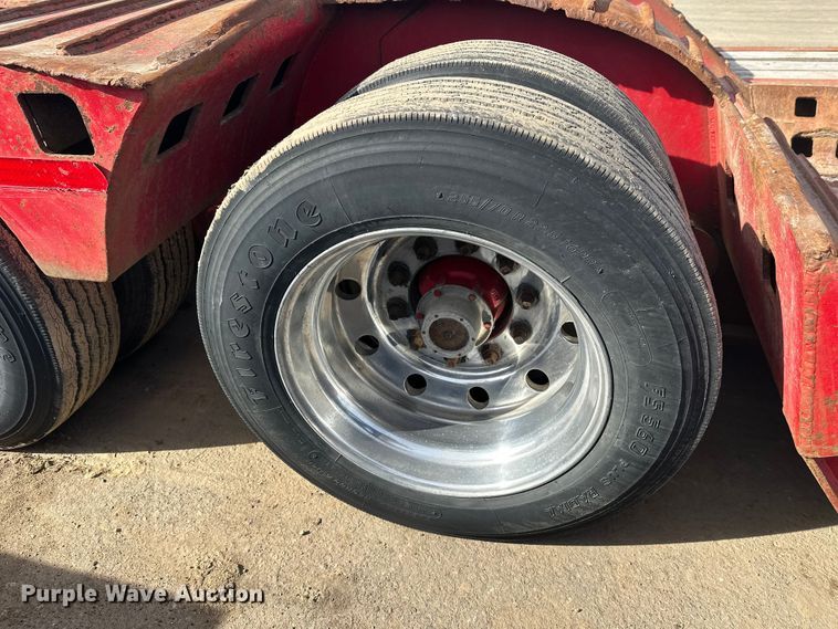 image for item FK1677 1995 Kalyn Siebert 69T3A lowboy equipment trailer