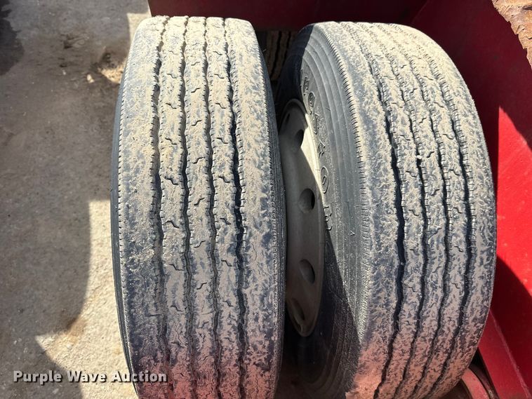 image for item FK1677 1995 Kalyn Siebert 69T3A lowboy equipment trailer