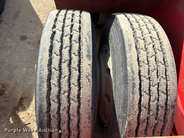 image for item FK1677 1995 Kalyn Siebert 69T3A lowboy equipment trailer