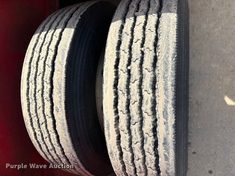 image for item FK1677 1995 Kalyn Siebert 69T3A lowboy equipment trailer