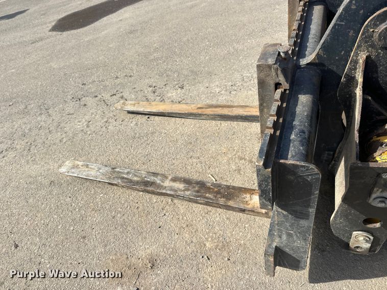 image for item FK1679 2012 Caterpillar 420F backhoe