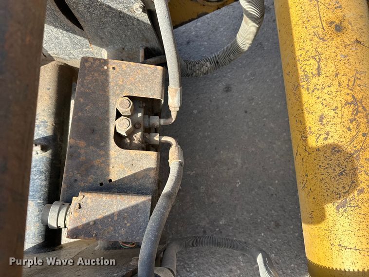 image for item FK1679 2012 Caterpillar 420F backhoe