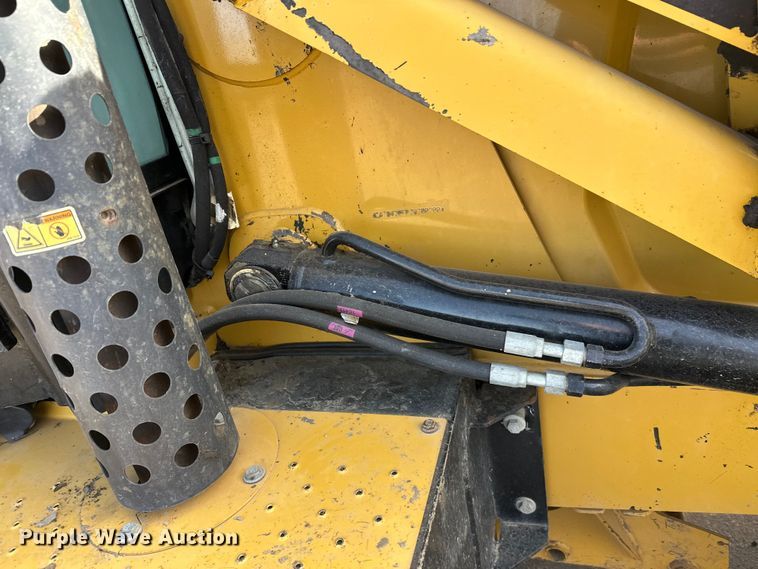 image for item FK1679 2012 Caterpillar 420F backhoe