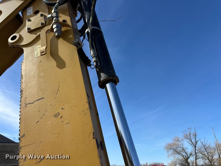 image for item FK1679 2012 Caterpillar 420F backhoe