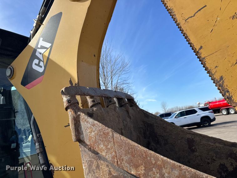 image for item FK1679 2012 Caterpillar 420F backhoe